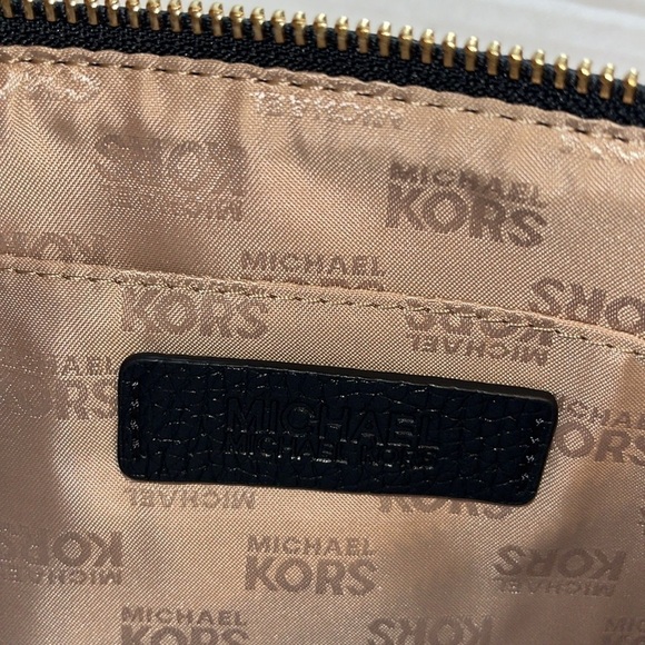 Michael Kors-large-navy blue & gray-zip clutch, wristlet, gold detailing, purse. - Picture 4 of 11